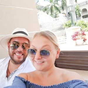 Meet your Posher, Monica